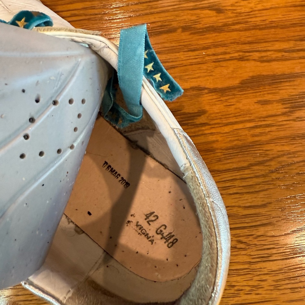 Golden Goose White Sneakers with Silver Star and Blue Laces - Picture 6 of 6